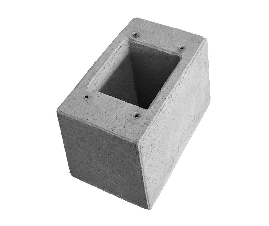 Prefab betonsokkel voor slagboom EVA.7 en EVA.8