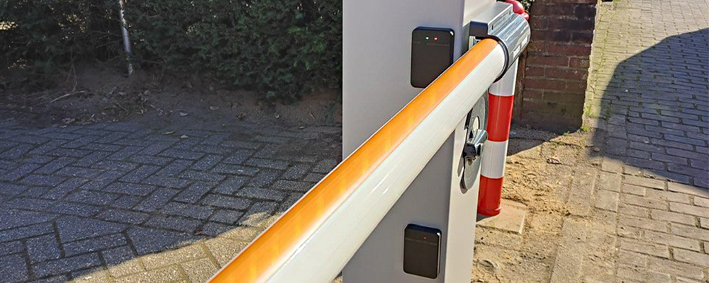 EasyLoop D Bircher met Beninca slagboom