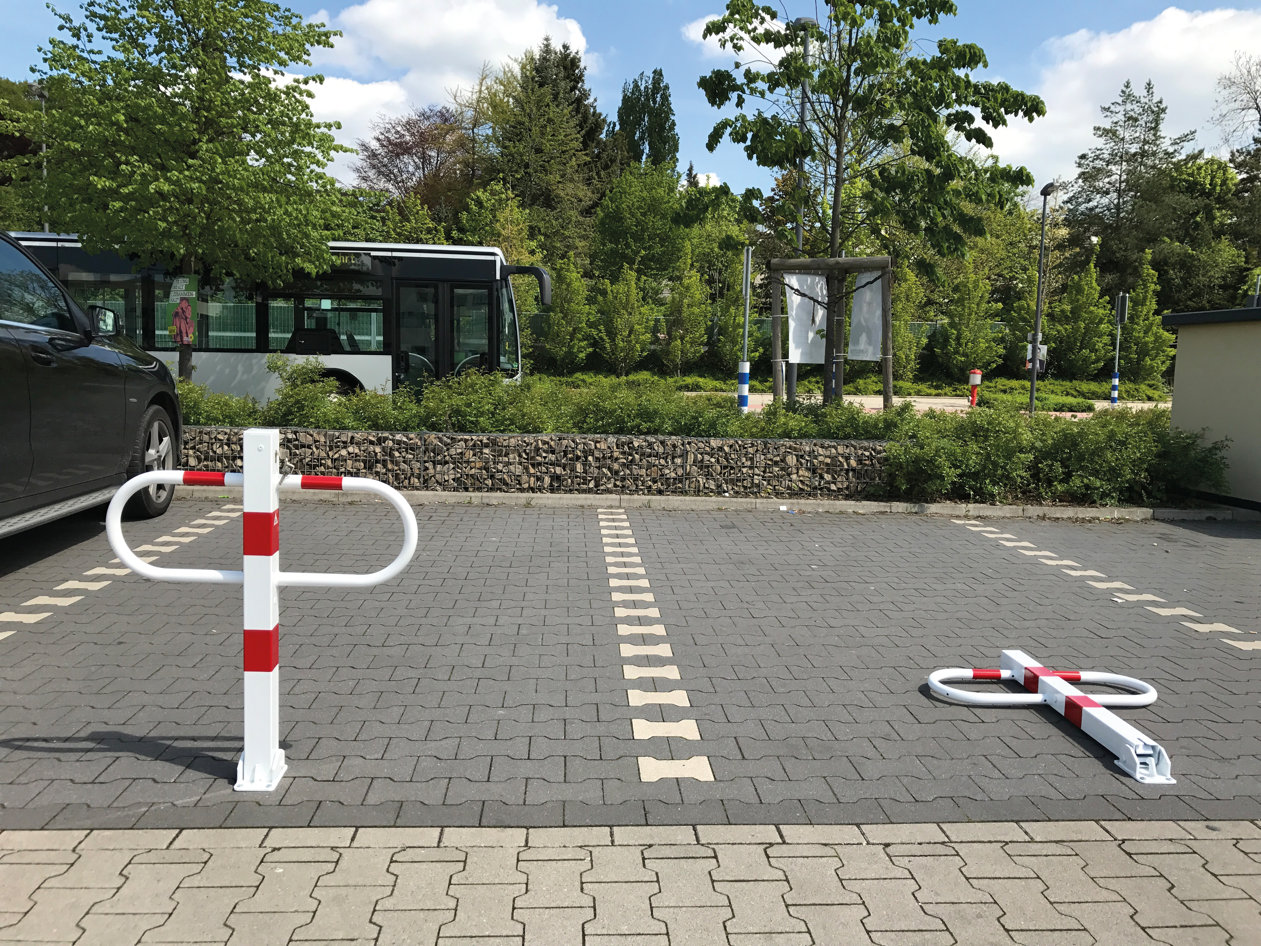 Parkplatzbügel weiß